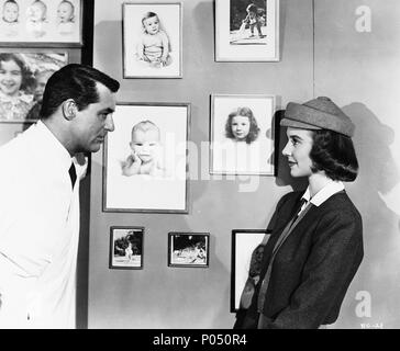 Original Film Titel: ZIMMER FÜR EINE MEHR. Englischer Titel: ZIMMER FÜR EINE MEHR. Regisseur: NORMAN TAUROG. Jahr: 1952. Stars: Cary Grant; BETSY DRAKE. Quelle: WARNER BROTHERS/Album Stockfoto