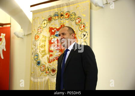 Warschau, Polen. 08 Juni, 2018. Präsident Andrzej Duda gibt gemeinsame Presseerklärung mit Präsident Klaus Werner 26,13 am Anfang des Bukarest 9 Gipfel. Credit: Jakob Ratz/Pacific Press/Alamy leben Nachrichten Stockfoto