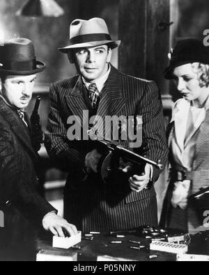 Original Film Titel: SCARFACE. Englischer Titel: SCARFACE. Regisseur: Howard Hawks. Jahr: 1932. Stars: PAUL MUNI; Al Capone. Quelle: UNITED ARTISTS/Album Stockfoto