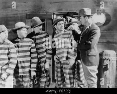 Original Film Titel: ICH BIN EIN FLÜCHTLING AUS EINER CHAIN GANG. Englischer Titel: ICH BIN EIN FLÜCHTLING AUS EINER CHAIN GANG. Film Regie: MERVYN LEROY. Jahr: 1932. Stars: Paul Muni. Quelle: WARNER BROTHERS/Album Stockfoto