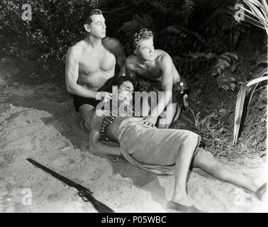 Original Film Titel: Tarzan und die JÄGERIN. Englischer Titel: Tarzan und die JÄGERIN. Regisseur: KURT NEUMANN. Jahr: 1947. Stars: JOHNNY SHEFFIELD; JOHNNY WEISSMULLER. Credit: RKO/Album Stockfoto