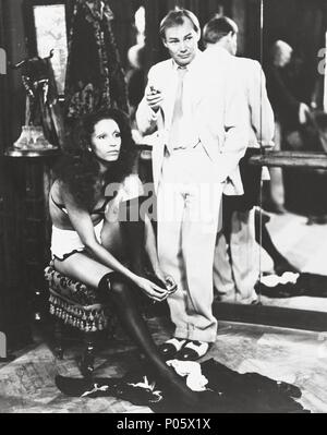 Original Film Titel: MEPHISTO. Englischer Titel: MEPHISTO. Regisseur: Istvan Szabo. Jahr: 1981. Stars: Klaus Maria Brandauer. Gutschrift: 35 Studio/Album Stockfoto