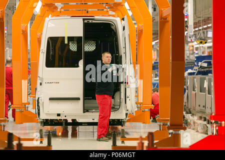 24.10.2016, Polen, Großpolen, Wrzesnia - Bau der neuen Crafter, in das neue Werk von Volkswagen Nutzfahrzeuge. Mit Stockfoto