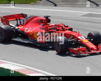 Montreal, Kanada 6/8/2018. Sebastian Vettel von Deutschland für die Scuderia Ferrari während der freien Training für die Formel 1 Grand Prix von Kanada, Circuit Gilles-Villeneuve. Credit: Richard prudhomme/Alamy leben Nachrichten Stockfoto