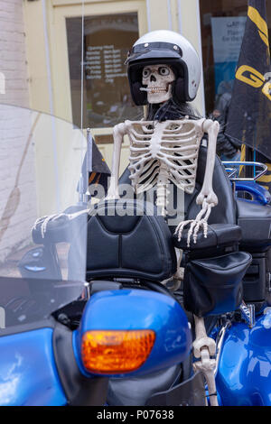 Daventry, Northamptonshire, Großbritannien. 9. Juni 2018 Motorrad Festival. Live Musik, Straßentheater, Stände und von vielen Bikes! In und um die Innenstadt. Credit: Keith J Smith./Alamy Live Stockfoto