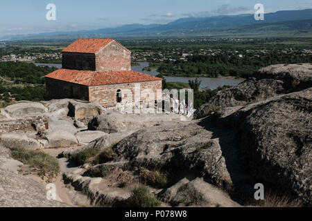 Uplistsikhe Historisches Museum, einem der ältesten städtischen Siedlungen in Georgien, ist eine alte Felsen gehauene Stadt im Osten Georgien, 10 km Stockfoto