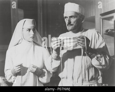 Original Film Titel: ANN. Englischer Titel: ANN. Regisseur: ALBERTO LATTUADA. Jahr: 1951. Stars: SILVANA MANGANO. Credit: LUX FILM/Album Stockfoto