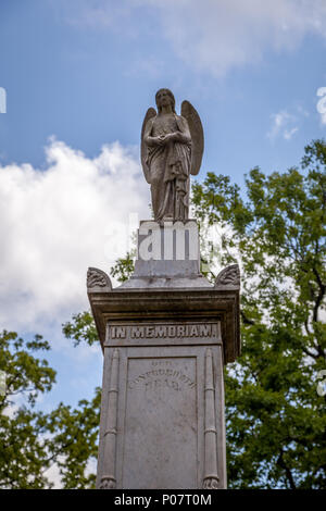 Engel auf einem Grab in Griffen, Georgia Stockfoto