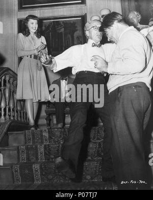 Original Film Titel: Ball von Feuer. Englischer Titel: Ball von Feuer. Regisseur: Howard Hawks. Jahr: 1941. Stars: OSCAR HOMOLKA; Barbara Stanwyck. Credit: RKO/Samuel Goldwyn/Album Stockfoto