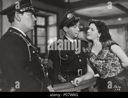 Original Film Titel: BOMBERO ATÓMICO, EL. Englischer Titel: BOMBERO ATÓMICO, EL. Regisseur: MIGUEL M. DELGADO. Jahr: 1952. Stars: CANTINFLAS. Credit: POSA FILME, S.A./Album Stockfoto