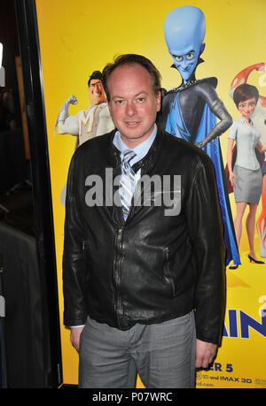 Tom McGrath, Direktor - Megamind Premiere auf der Chinese Theatre in Los Angeles. Tom McGrath, Direktor 32 Red Carpet Event, Vertikal, USA, Filmindustrie, Prominente, Fotografie, Bestof, Kunst, Kultur und Unterhaltung, Topix Prominente Fashion/Vertikal, Besten, Event in Hollywood Leben - Kalifornien, Roter Teppich und backstage, USA, Film, Stars, Film Stars, TV Stars, Musik, Promis, Fotografie, Bestof, Kunst, Kultur und Unterhaltung, Topix, vertikal, eine Person aus dem Jahr 2010, Anfrage tsuni@Gamma-USA.com - drei Viertel Stockfoto