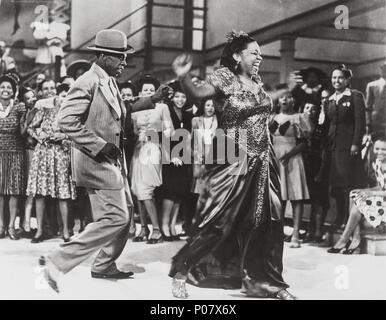 Original Film Titel: HÜTTE IM HIMMEL. Englischer Titel: HÜTTE IM HIMMEL. Regisseur: VINCENTE MINNELLI. Jahr: 1943. Stars: EDDIE "ROCHESTER" Anderson; Ethel Waters. Credit: M.G.M/Album Stockfoto