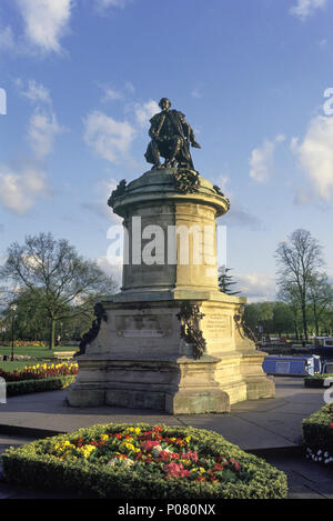 1992 HISTORISCHE SHAKESPEARE-STATUE (©LORD RONALD GOWER 1881) GOWER MEMORIAL BANCROFT GARDENS STRATFORD UPON AVON WARWICKSHIRE ENGLAND GROSSBRITANNIEN Stockfoto