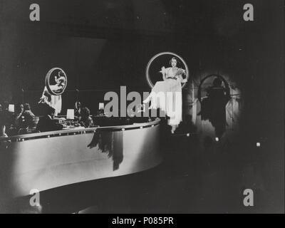 Original Film Titel: ALLES GEHT. Englischer Titel: ALLES GEHT. Regisseur: Lewis Milestone. Jahr: 1936. Stars: Ethel Merman. Quelle: Paramount Pictures/Album Stockfoto