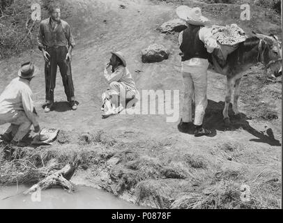 Original Film Titel: DER SCHATZ DER SIERRA MADRE. Englischer Titel: DER SCHATZ DER SIERRA MADRE. Regisseur: John HUSTON. Jahr: 1948. Stars: Humphrey Bogart. Quelle: WARNER BROTHERS/Album Stockfoto