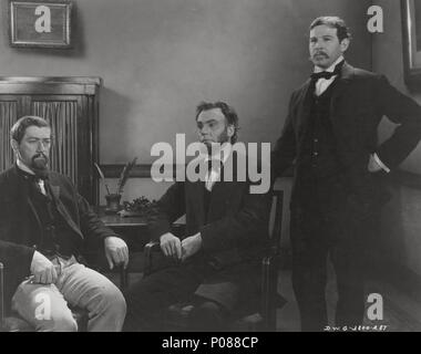 Original Film Titel: Abraham Lincoln. Englischer Titel: Abraham Lincoln. Regisseur: D.W.GRIFFITH. Jahr: 1930. Stars: Abraham Lincoln; WALTER HUSTON. Quelle: UNITED ARTISTS/KUNST KINO/Album Stockfoto