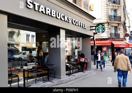 Starbucks - Rue de Vaugirard - Paris - Frankreich Stockfoto