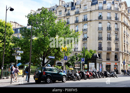 U-Bahnhof Vaugirard - Rue de Vaugirad - Paris - Frankreich Stockfoto