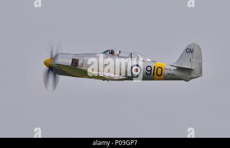 Hawker Sea Fury 1951 von der Fighter Collection in den Himmel im Imperial War Museum Air Festival am 27. Mai 2018 Stockfoto