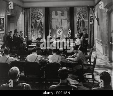 Original Film Titel: HITLERS KINDER. Englischer Titel: HITLERS KINDER. Regisseur: EDWARD DMYTRYK. Jahr: 1943. Stars: BONITA GRANVILLE. Credit: RKO/Album Stockfoto