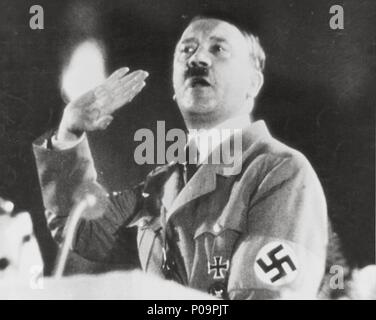 Original Film Titel: TRIUMPH DES WILLENS. Englischer Titel: TRIUMPH DES WILLENS. Regisseur: Leni Riefenstahl. Jahr: 1935. Stars: Adolf Hitler.