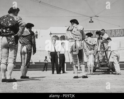 Original Film Titel: A LAS CINCO DE LA TARDE. Englischer Titel: um fünf Uhr Nachmittag. Regisseur: JUAN ANTONIO BARDEM. Jahr: 1961. Stars: JUAN ANTONIO BARDEM. Credit: UNINCI, S.A. /Album Stockfoto