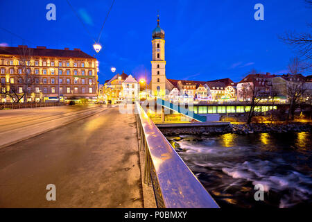 Mur und Graz Stadtbild Abend, Steiermark Österreich Stockfoto