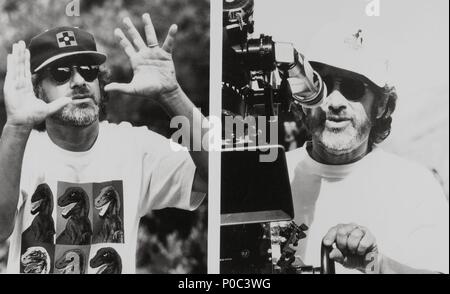 Original Filmtitel: Jurassic Park. Englischer Titel: Jurassic Park. Regisseur: Steven Spielberg. Jahr: 1993. Stars: Steven Spielberg. Credit: AMBLIN/Universal/Album Stockfoto