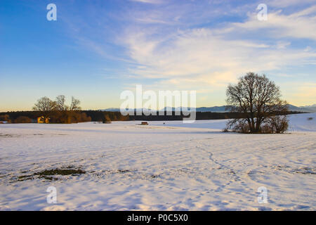 Schneeschmelze im Bayerischen Voralpenland Stockfoto