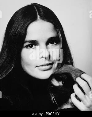 Original Film Titel: LOVE STORY. Englischer Titel: LOVE STORY. Regisseur: Arthur Hiller. Jahr: 1970. Stars: ALI MACGRAW. Quelle: Paramount Pictures/Album Stockfoto