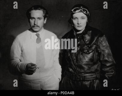 Stars: Josef von Sternberg; Marlene Dietrich. Stockfoto