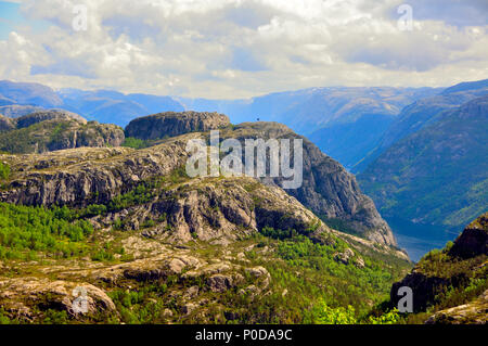 Aufstieg zur prektestolen oder Kanzel in Norwegen Stockfoto