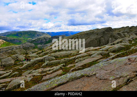 Aufstieg zur prektestolen oder Kanzel in Norwegen Stockfoto