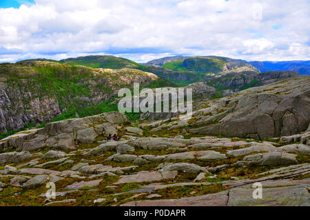 Aufstieg zur prektestolen oder Kanzel in Norwegen Stockfoto