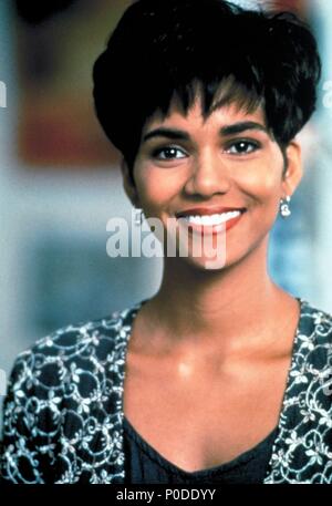 Original Film Titel: BOOMERANG. Englischer Titel: BOOMERANG. Regisseur: REGINALD HUDLIN. Jahr: 1992. Stars: HALLE BERRY. Quelle: Paramount Pictures/Album Stockfoto