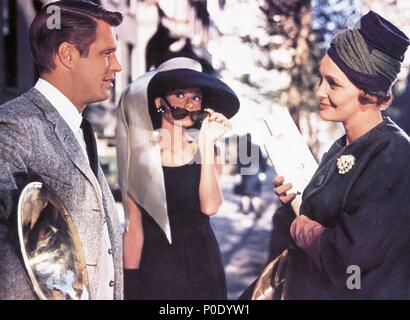 Original Film Titel: Frühstück bei Tiffany. Englischer Titel: Frühstück bei Tiffany. Regisseur: Blake Edwards. Jahr: 1961. Stars: AUDREY HEPBURN; Patricia Neal, GEORGE PEPPARD. Quelle: Paramount Pictures/Album Stockfoto