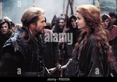 Original Film Titel: DRAGONHEART. Englischer Titel: DRAGONHEART. Regisseur: Rob Cohen. Jahr: 1996. Stars: Dennis Quaid; DINA MEYER. Quelle: UNIVERSAL PICTURES/Album Stockfoto