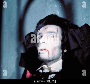 Original Film Titel: ZWILLINGE DES BÖSEN. Englischer Titel: ZWILLINGE DES BÖSEN. Regisseur: John HOUGH. Jahr: 1971. Stars: DRACULA; DAMIEN THOMAS. Credit: HAMMER/Album Stockfoto