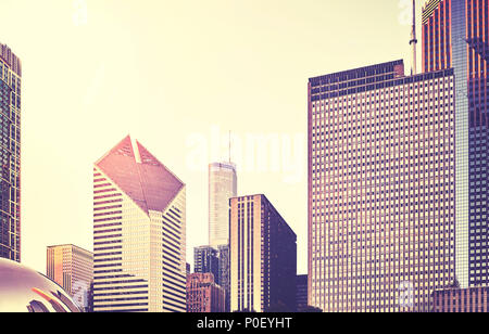 Retro stilisierte Bild der Skyline von Chicago bei Sonnenuntergang, USA. Stockfoto