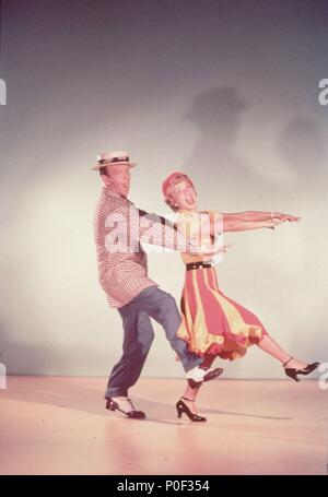 Original Film Titel: Royal Wedding. Englischer Titel: Royal Wedding. Regisseur: Stanley Donen. Jahr: 1951. Stars: FRED Astaire; Jane Powell. Credit: M.G.M/Album Stockfoto