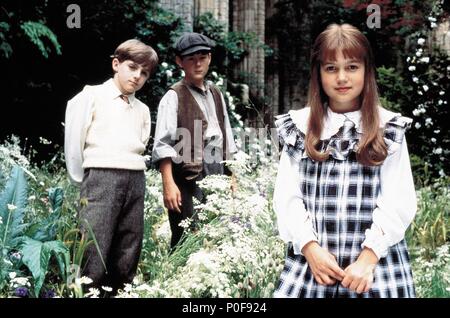 Original Film Titel: DER GEHEIME GARTEN. Englischer Titel: The Secret Garden. Regisseur: Agnieszka HOLLAND. Jahr: 1993. Stars: KATE MABERLY, HEYDON PROWSE, ANDREW KNOTT;. Kreditkarten: American ZOETROPE/WARNER BROTHERS/Album Stockfoto