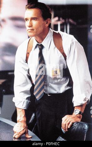 Original Film Titel: TRUE LIES. Englischer Titel: TRUE LIES. Regisseur: James Cameron. Jahr: 1994. Stars: ARNOLD SCHWARZENEGGER. Quelle: 20th Century Fox/Album Stockfoto