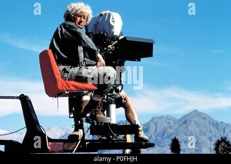 Original Film Titel: SIEBEN JAHRE IN TIBET. Englischer Titel: SIEBEN JAHRE IN TIBET. Regisseur: JEAN-JACQUES ANNAUD. Jahr: 1997. Stars: JEAN-JACQUES ANNAUD. Credit: MANDALAY ENTERTAINMENT/Album Stockfoto