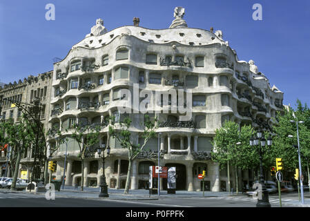 1993 historische La Pedrera Casa Mila Passeig de Gracia Barcelona Katalonien Spanien Stockfoto