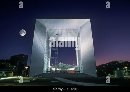 1993 historischen Brunnen ARCHE DE LA FRATERNITÉ LA DEFENSE PARIS FRANKREICH Stockfoto