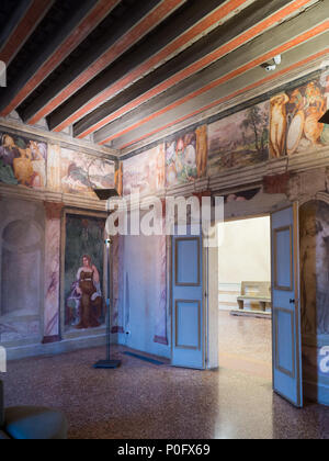 Torreglia, Italien, 26. Mai 2018: Die wunderbare Renaissance Fresken aus dem Zimmer der Villa dei Vescovi, eine venezianische Villa im Stil der Renaissance. Currentl Stockfoto