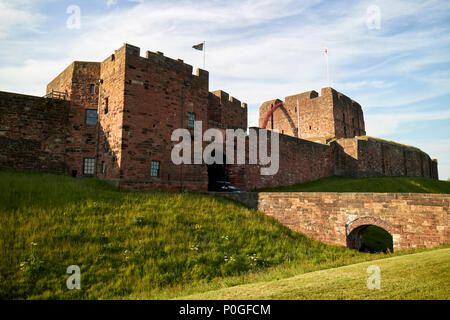 Moat Brücke Stadtgraben de irebys Turm und halten Carlisle Castle Carlisle Cumbria England Großbritannien Stockfoto