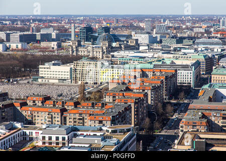 Blick über den Berliner Tiergarten, im Nordwesten, Regierungsviertel, Reichstag, Hauptbahnhof, Hauptbahnhof, Stockfoto