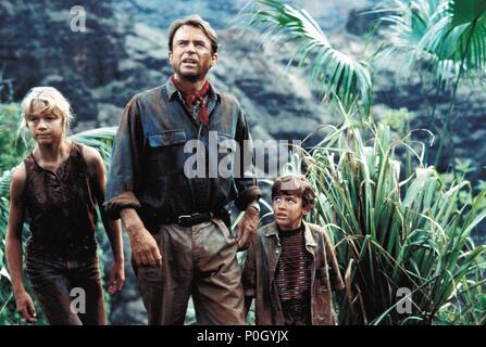 Original Filmtitel: Jurassic Park. Englischer Titel: Jurassic Park. Regisseur: Steven Spielberg. Jahr: 1993. Stars: SAM NEILL; ARIANA RICHARDS; JOSEPH MAZELLO. Credit: AMBLIN/Universal/Album Stockfoto