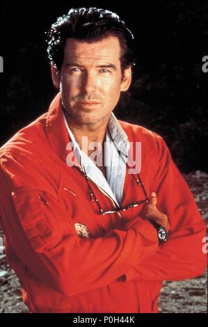 Original Film Titel: Dante's Peak. Englischer Titel: Dante's Peak. Regisseur: Roger Donaldson. Jahr: 1997. Stars: PIERCE BROSNAN. Quelle: Paramount/Universal/MGM/Album Stockfoto